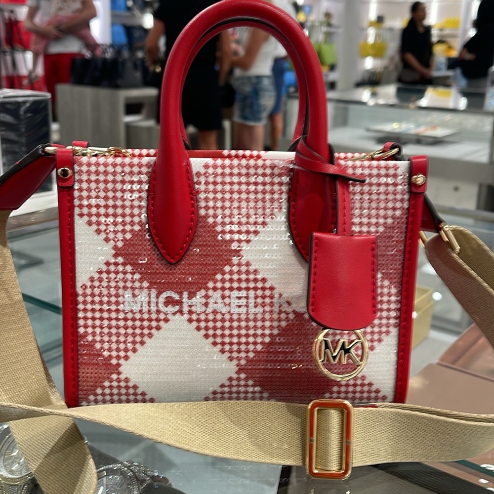 Michael Kors Mirella Extra-Small Logo Crossbody XBODY Shopper Bag
Bright Red
NWT - Picture 6 of 16